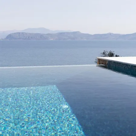 Lägenhetshotell Anavalos 5*