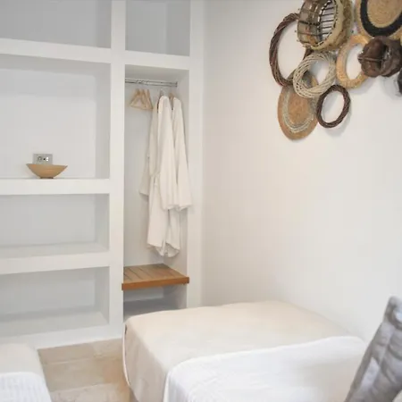 Aparthotel Anavalos Kiveri