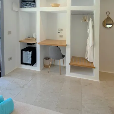 Anavalos Aparthotel