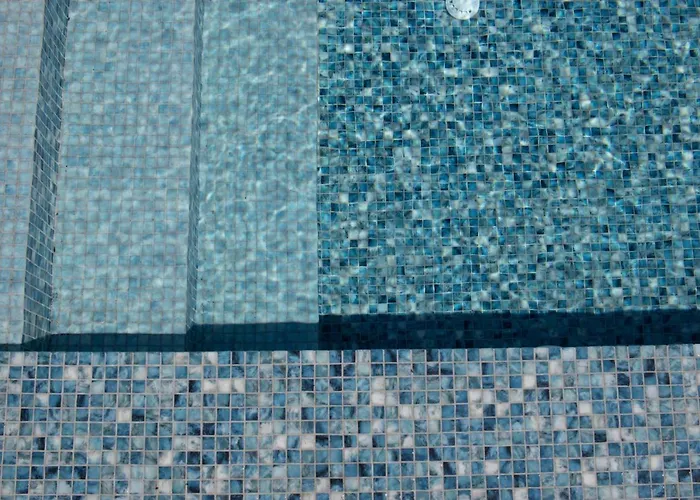 Anavalos Aparthotel Kiveri