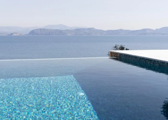 Aparthotel Anavalos 4*