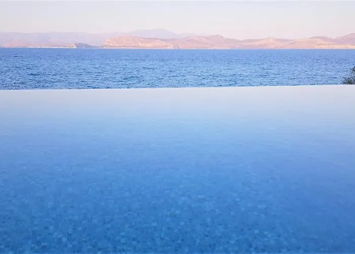 Апарт-отель Anavalos 4*