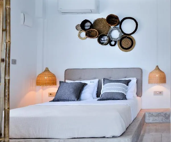 Aparthotel Anavalos 4*