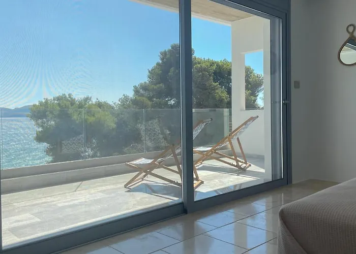 Anavalos Apartahotel Kivérion