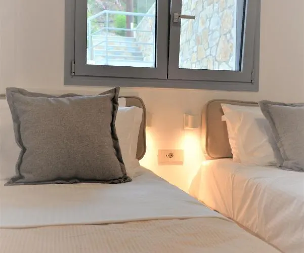 Aparthotel Anavalos Kiveri