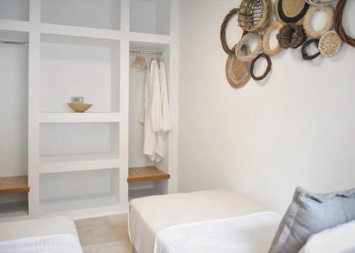 Aparthotel Anavalos Kiveri