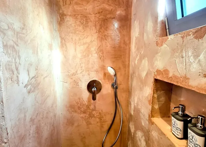 Anavalos Aparthotel 4*